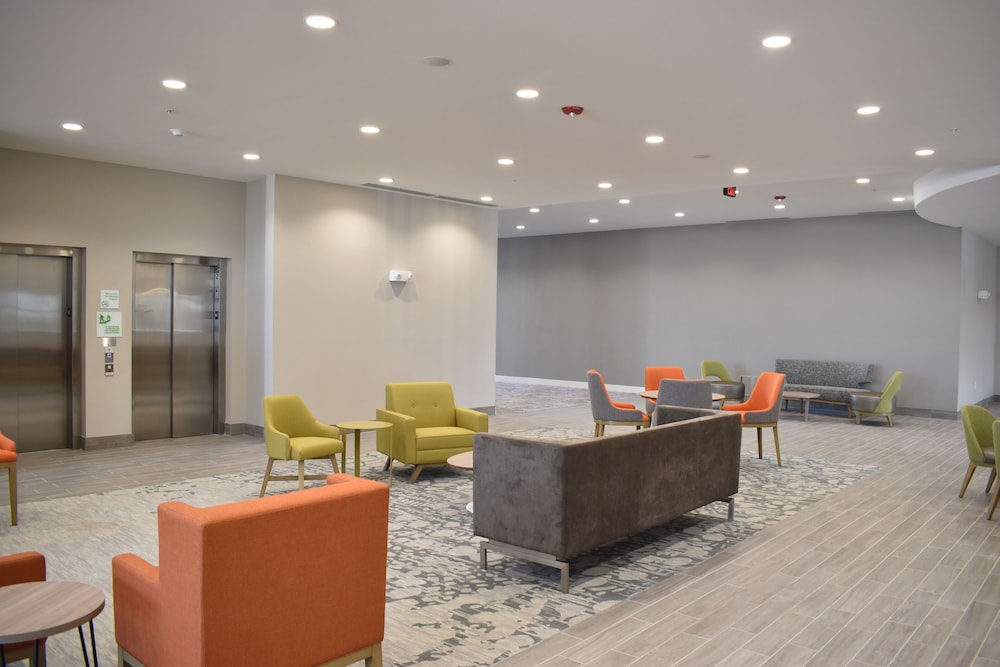Holiday Inn Kansas City - Northeast 32/55