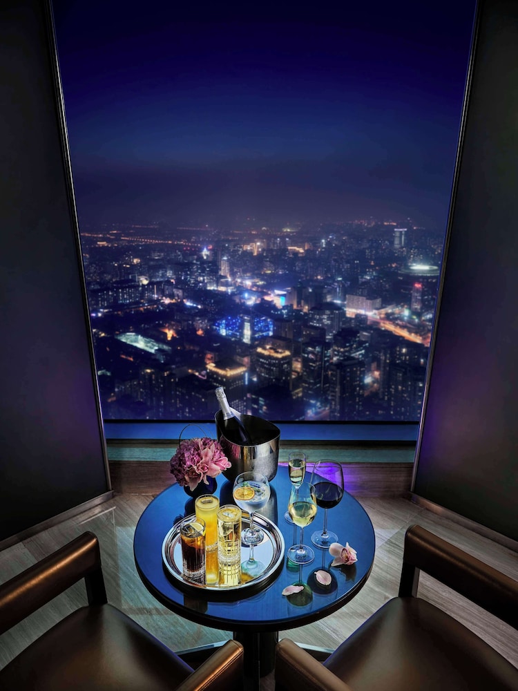 China World Summit Wing, Beijing, A Shangri-La Hotel 55/72