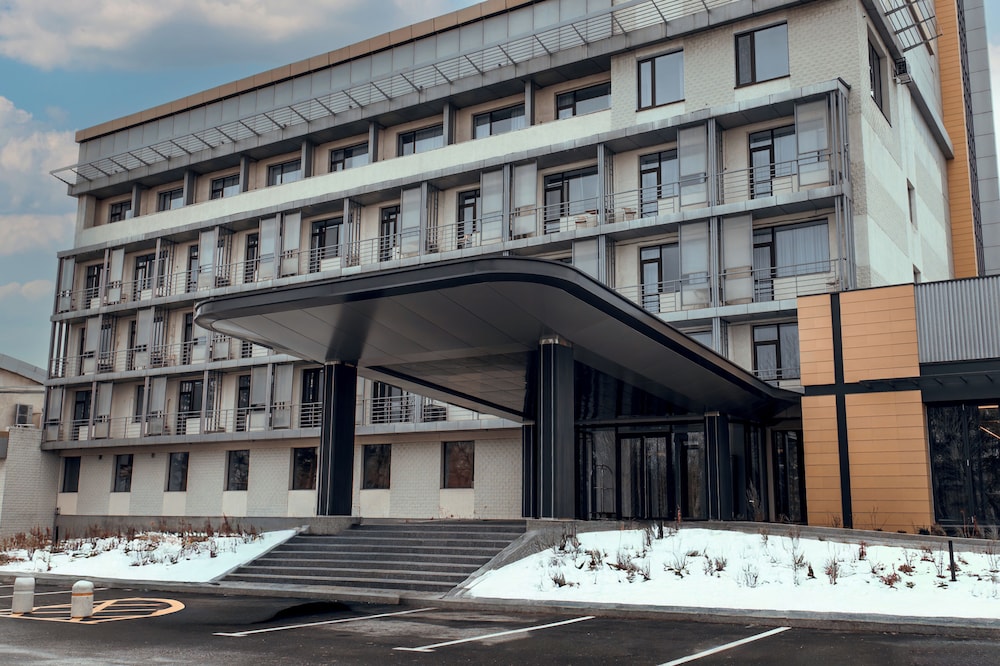 Cosmonaut Hotel 5/50
