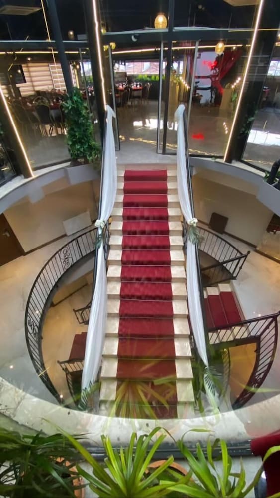 Yucel Hotel 2/50