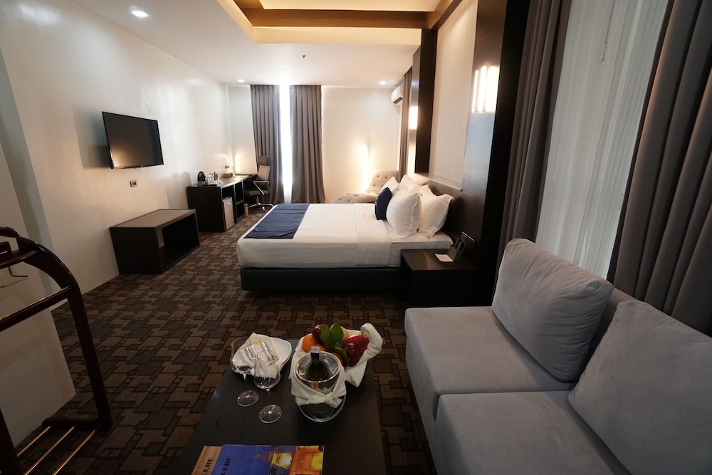 Mezzo Hotel 12/42