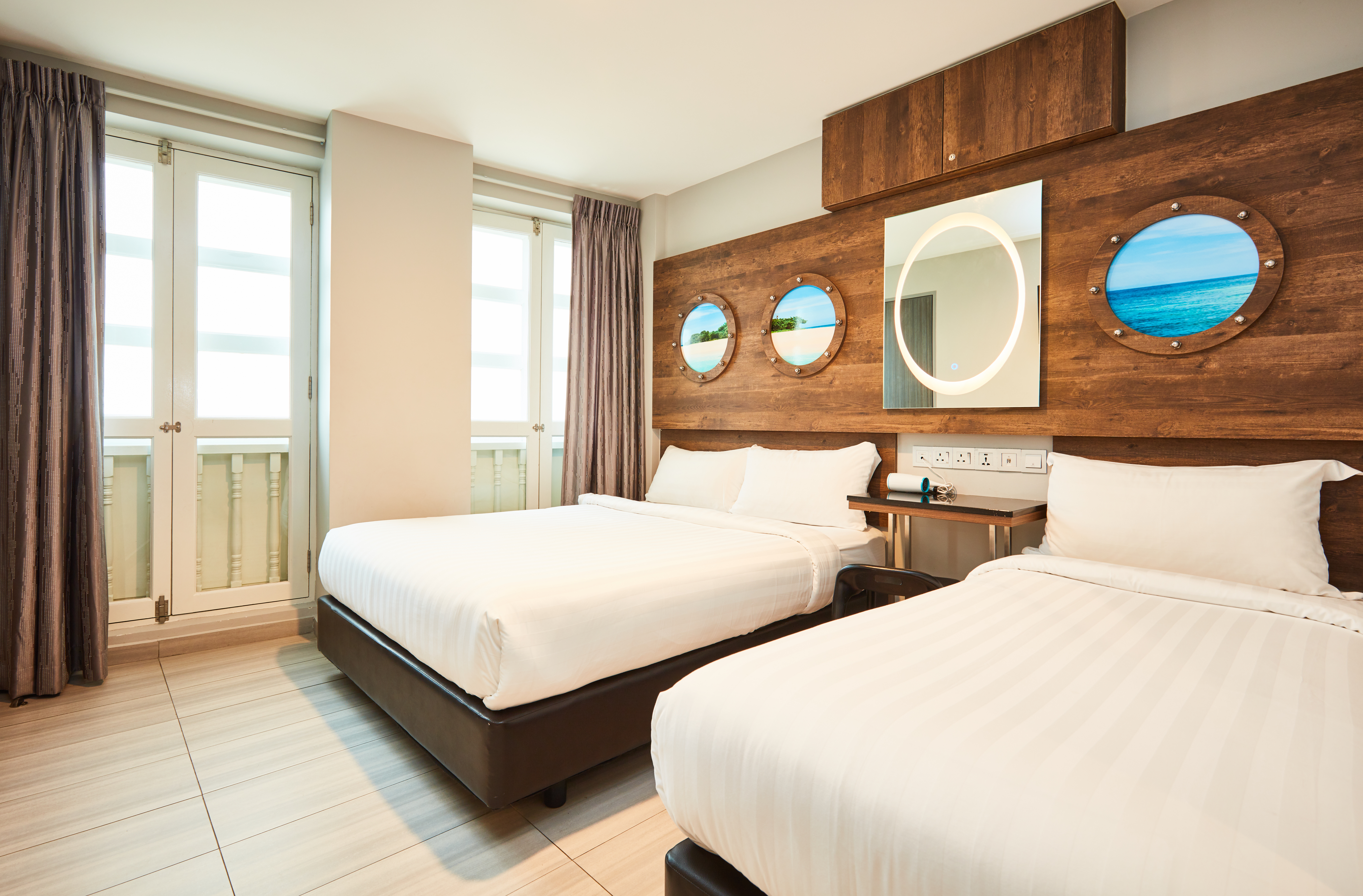 CABIN, 1 DOUBLE AND 1 SINGLE BED