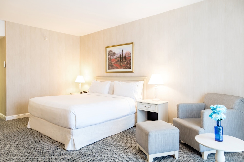 HOLIDAY INN EXPRESS ROSARIO 23/56