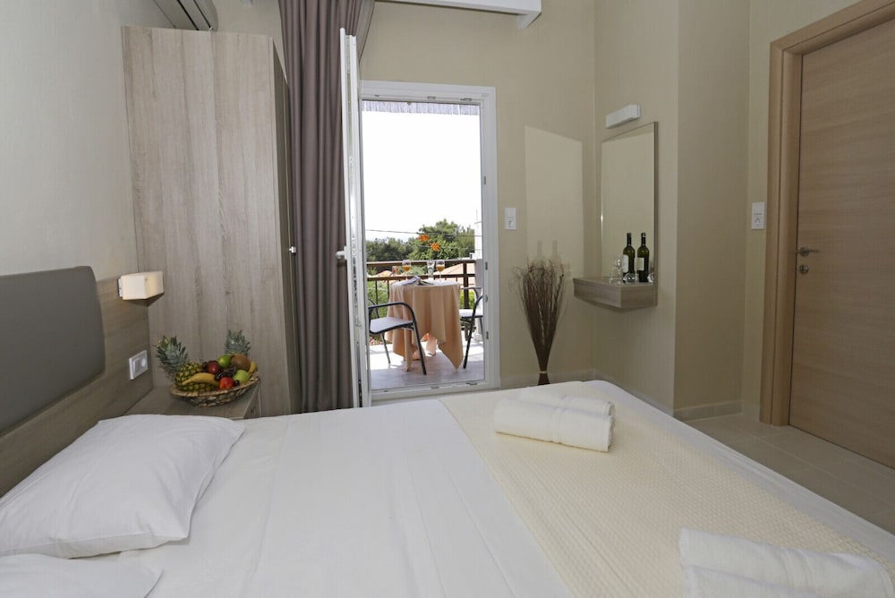 Hotel Sirines 14/50