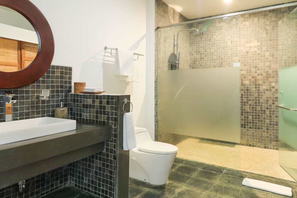 Tegal Sari Accommodation 40/50