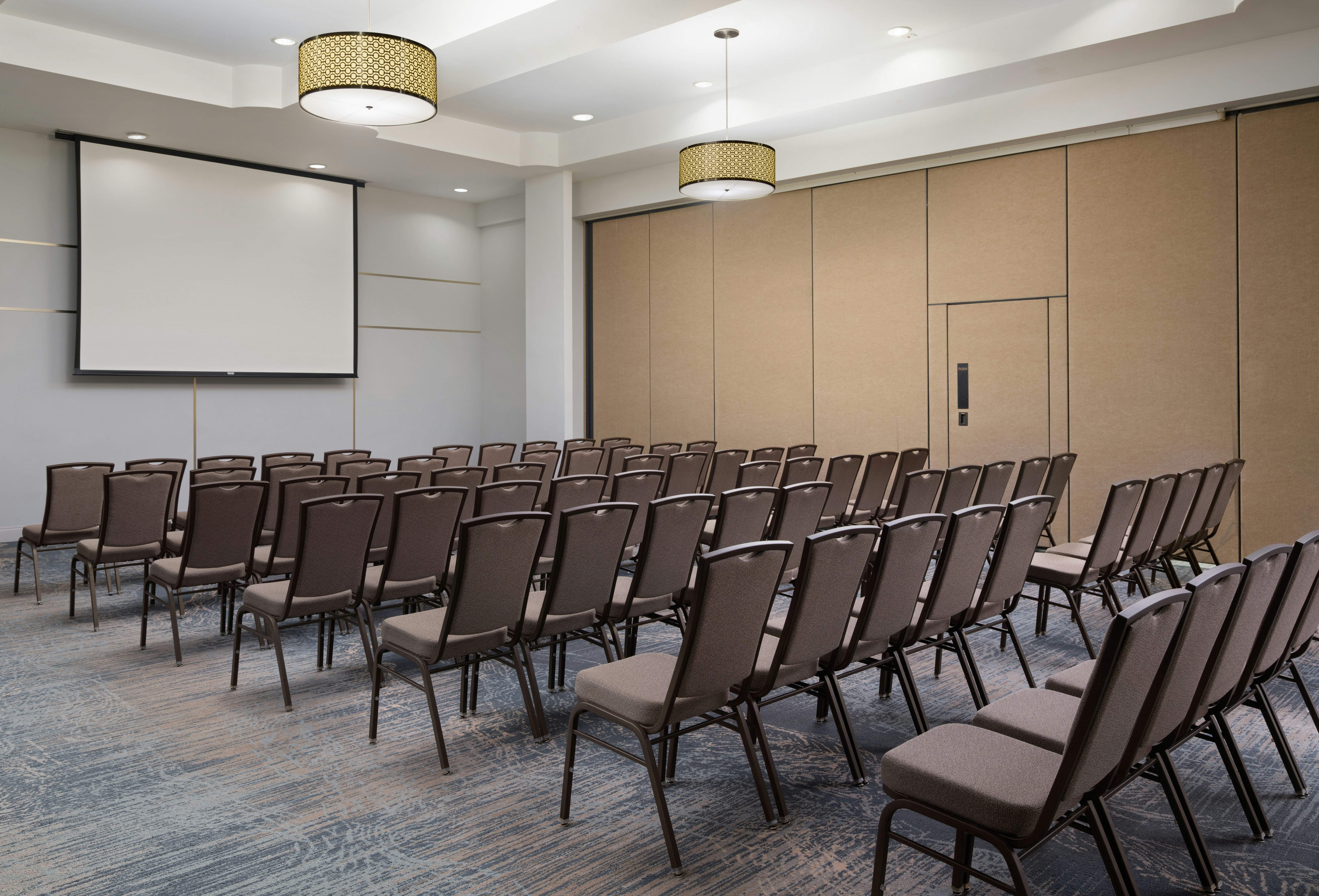Holiday Inn Jacksonville E 295 Baymeadows 37/53