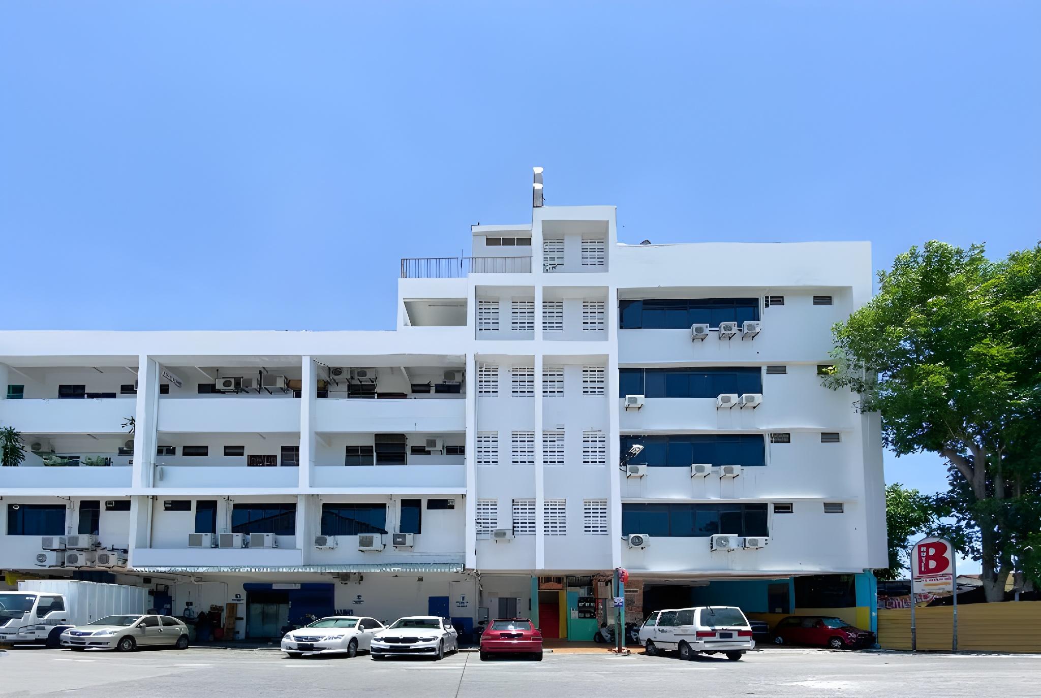 Bhotel 11/50