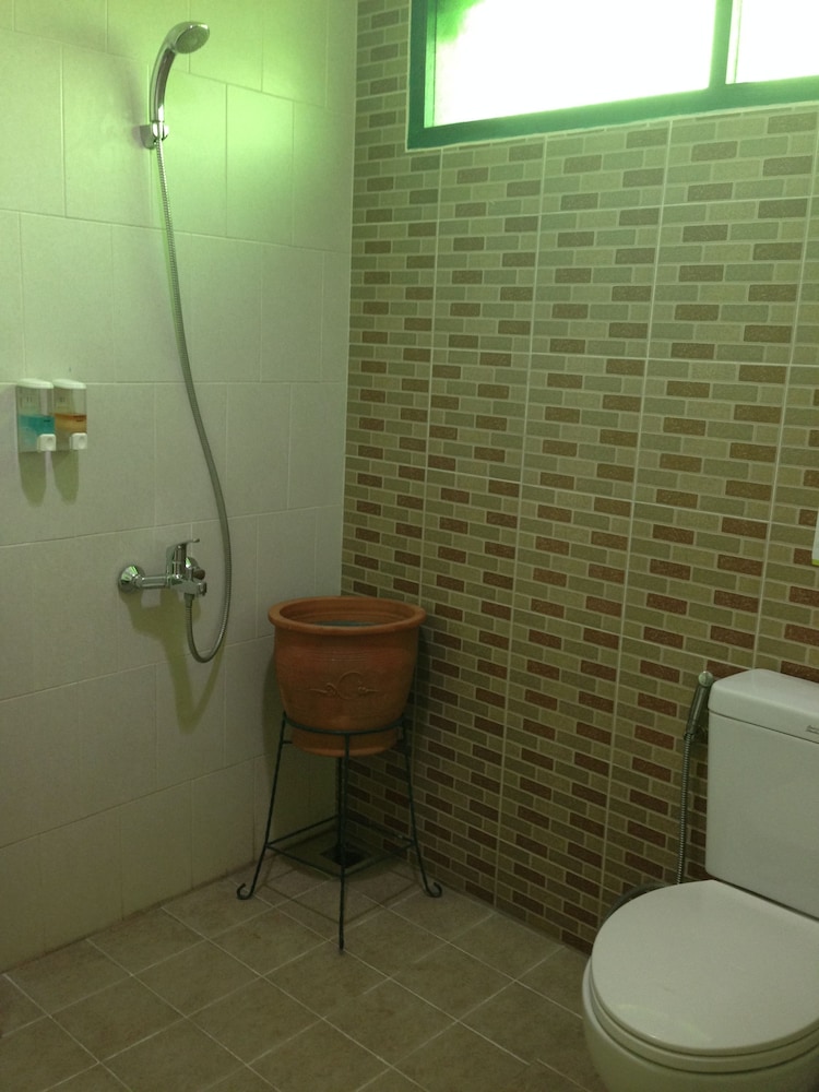 SARE Suites 14/41