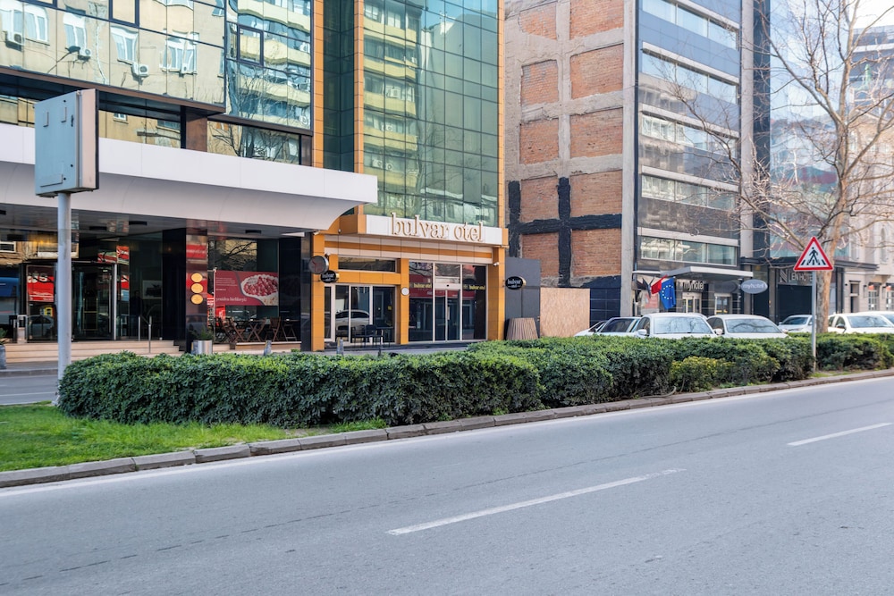 Bulvar Hotel 1/49
