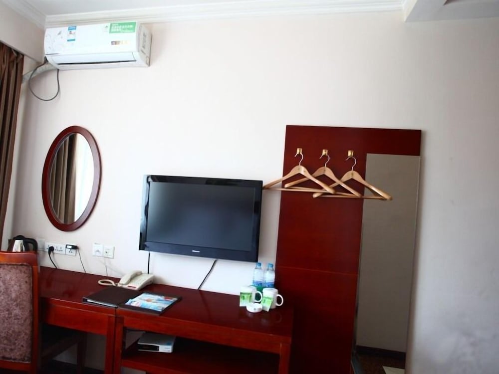 Greentree Inn Harbin Railyway Station Haicheng Street Express Hotel 14/17