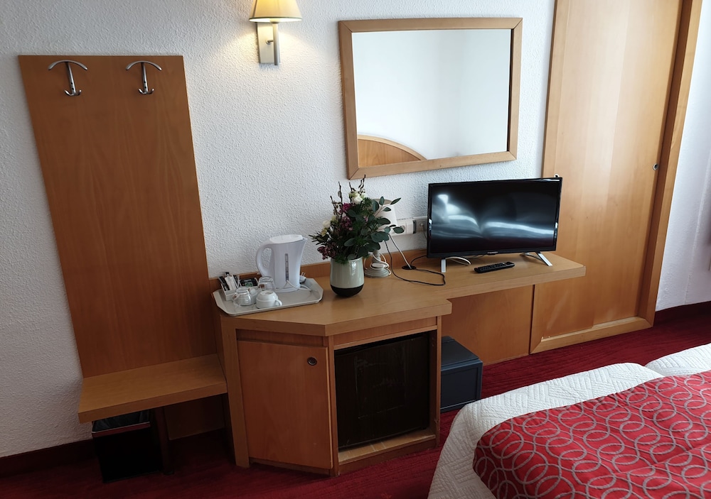 Hotel Oasis 24/31