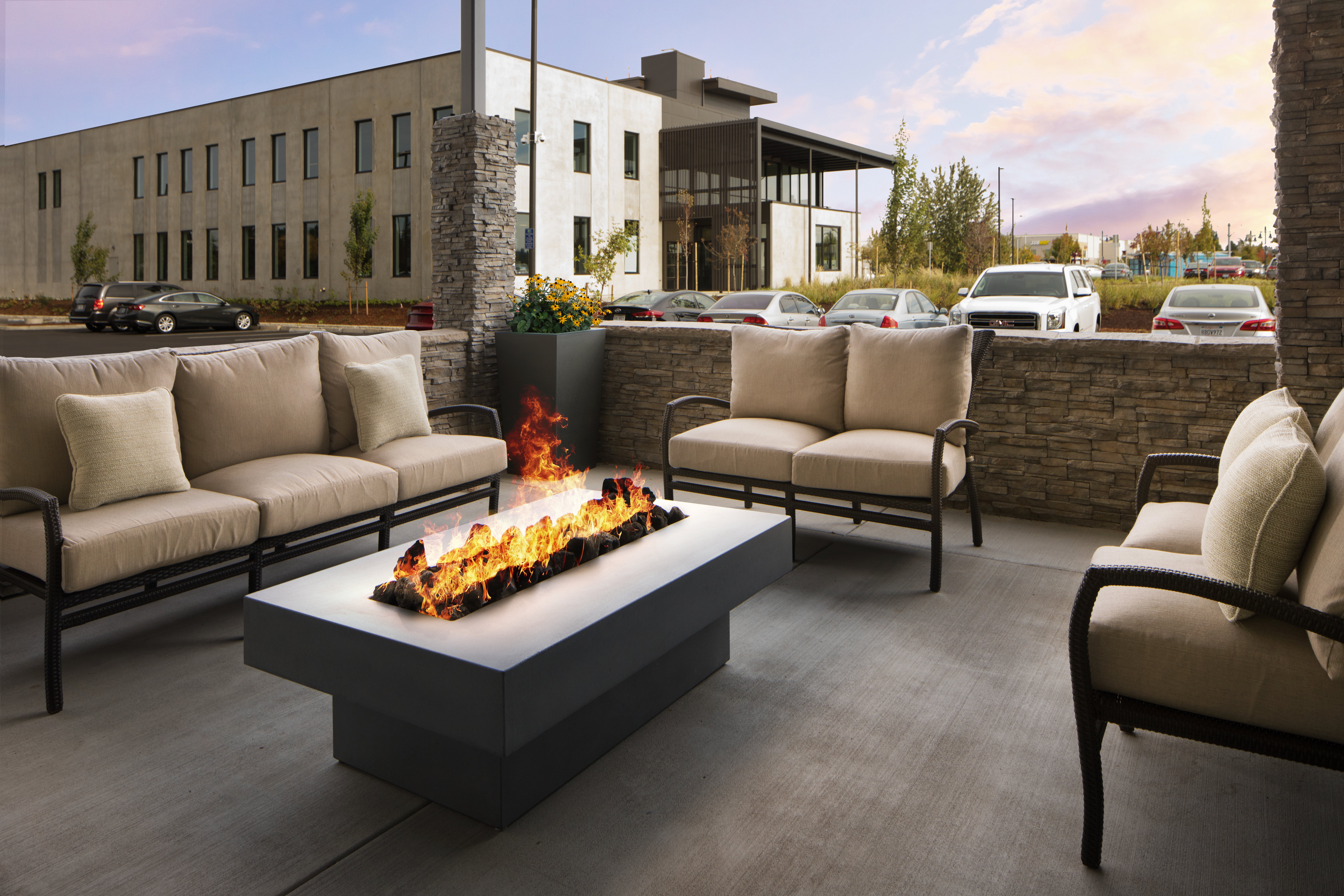 Holiday Inn Express Suites Portland Airport Cascade Stn 27/49