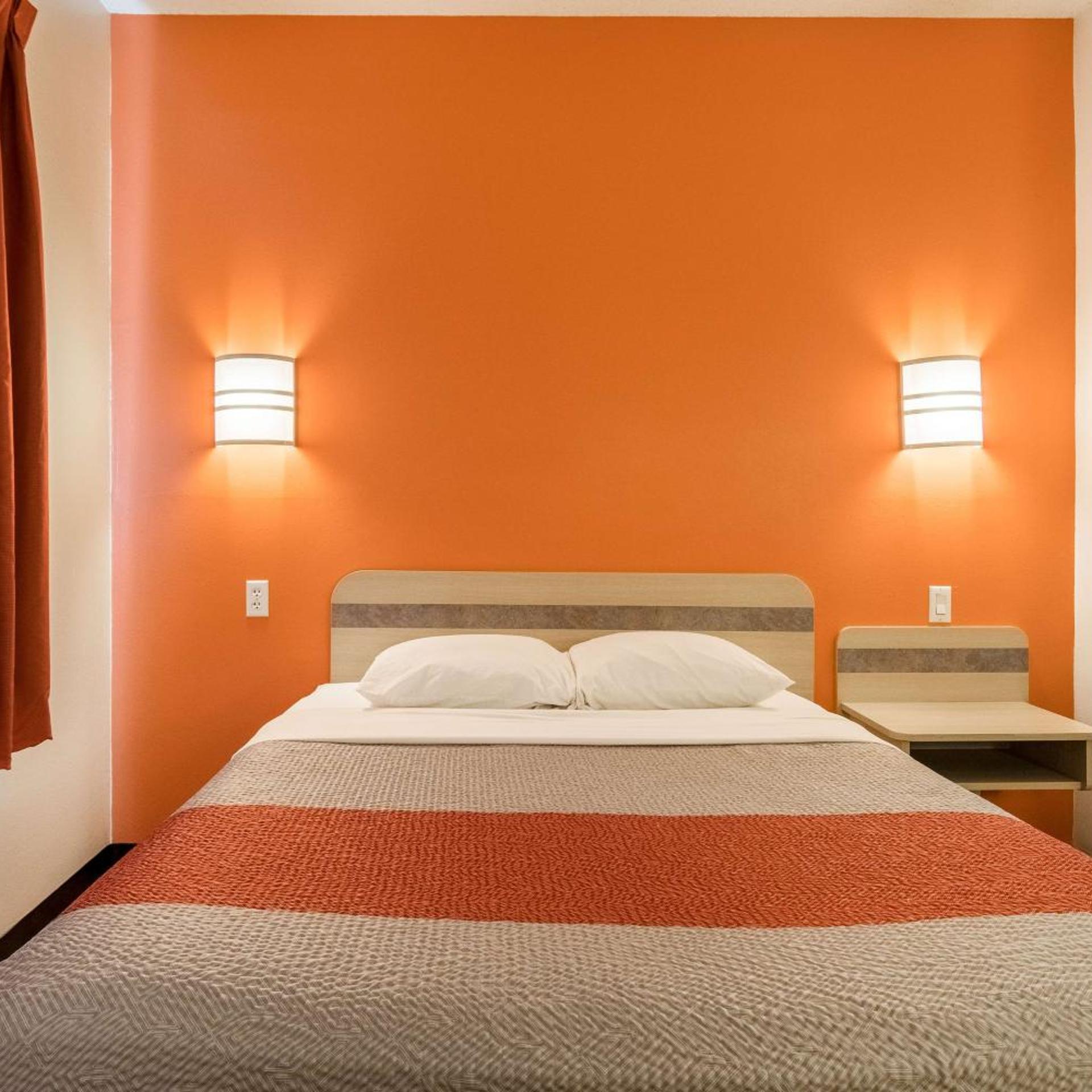 Suite, Motel6 Newport, TN 10/10
