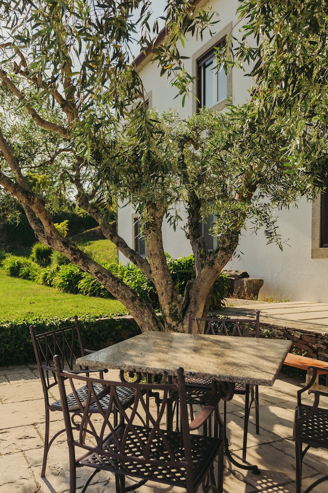 The Manor House Celeiros 53/75