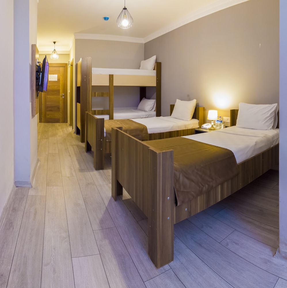 Privado Hotels 13/50