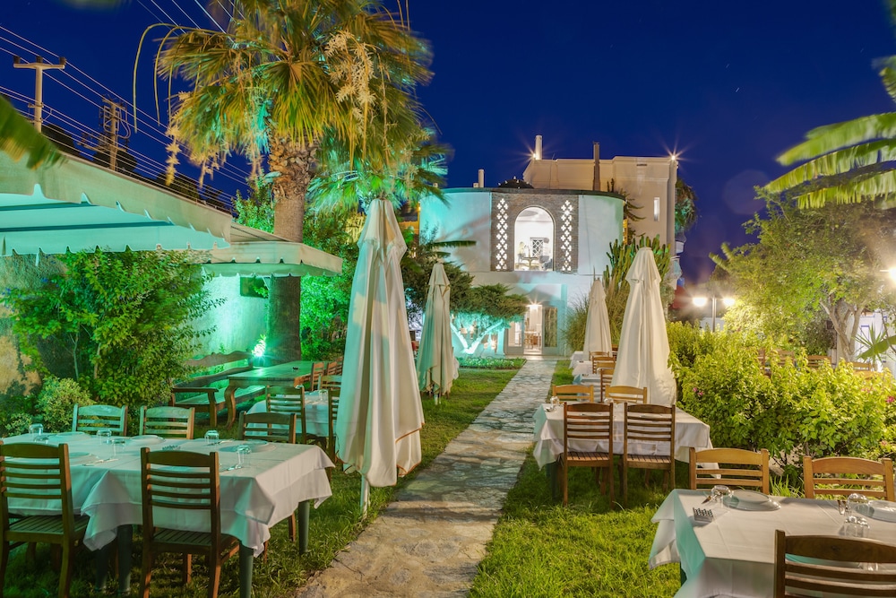 La Brezza Suite &amp; Hotel 8/63