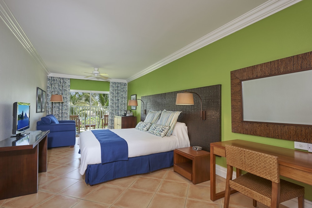 Coconut Bay Beach Resort and Spa 25/73