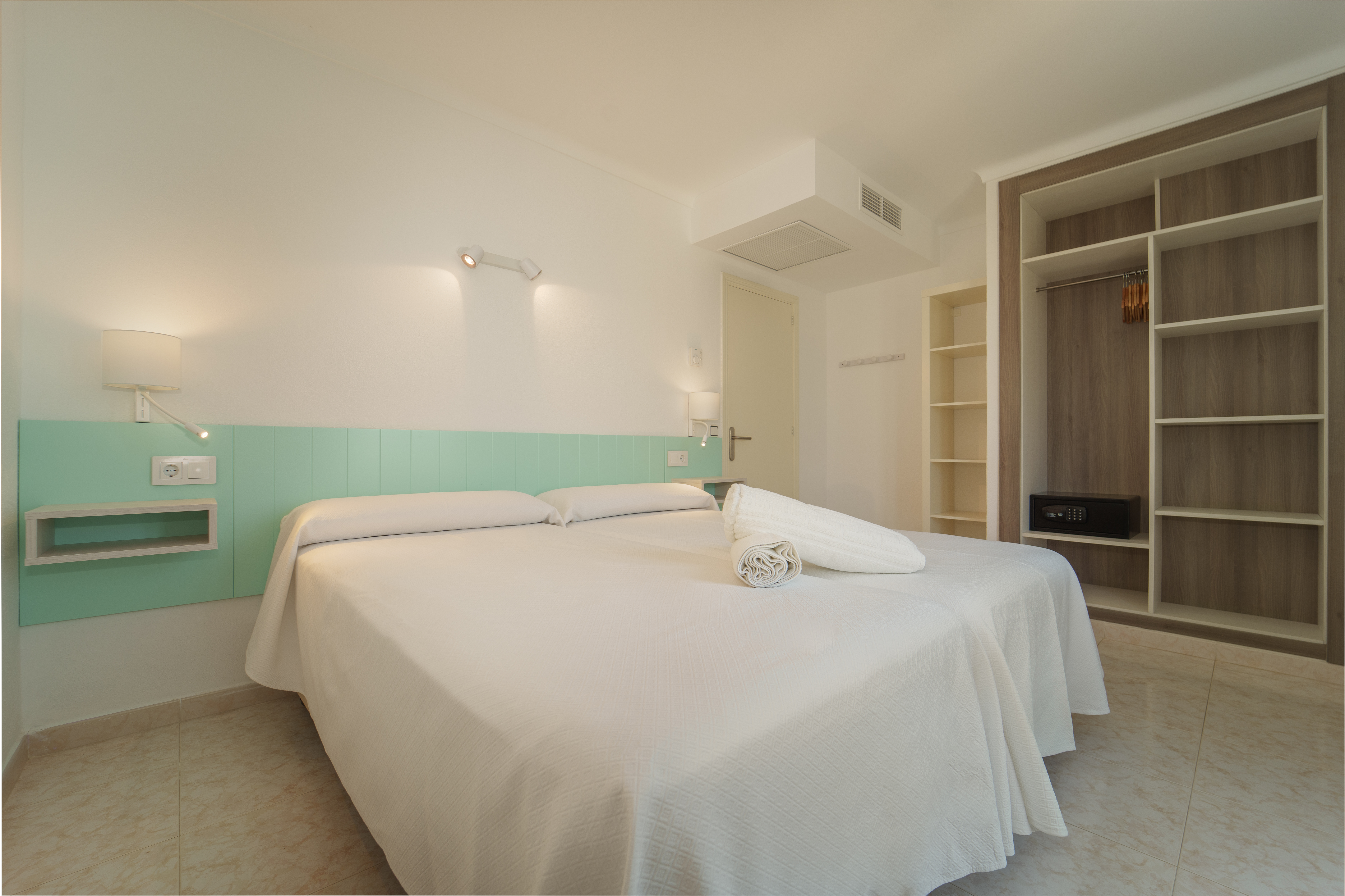 APARTAMENTS ANDREAS 14/50