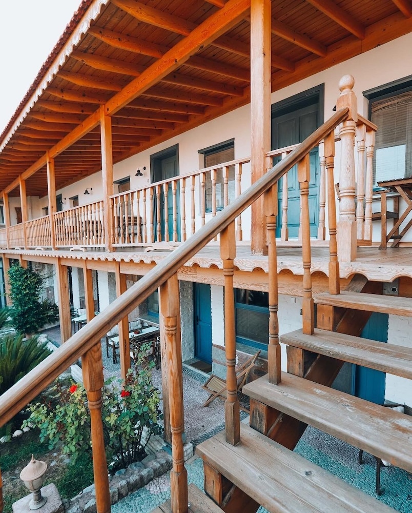 Attalos Suites Hotel 5/58