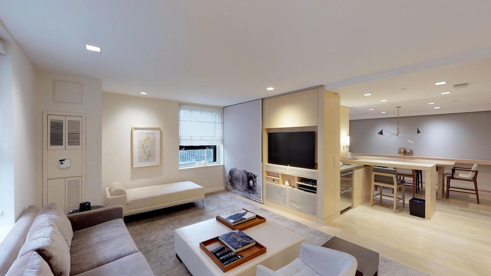 Hyatt Grand Central New York 63/88