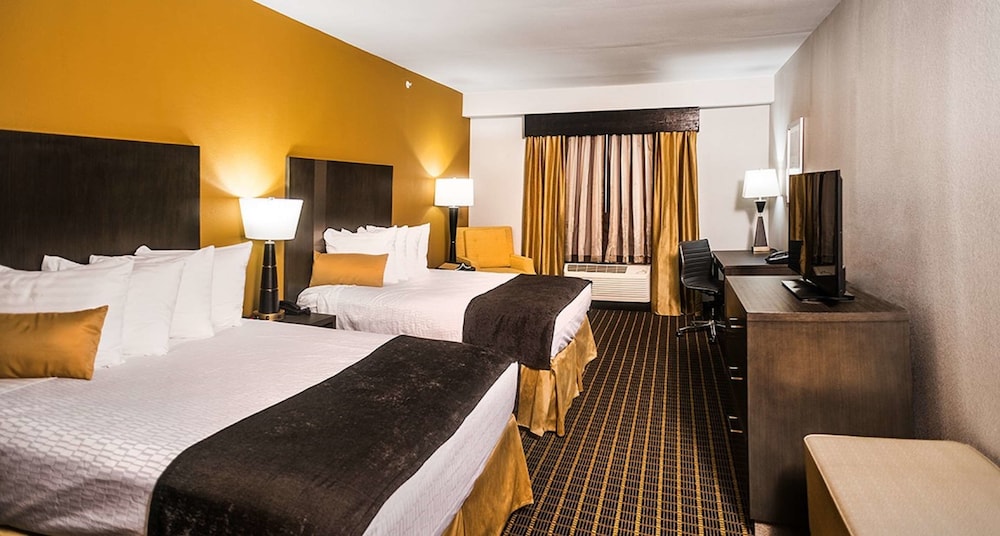 Best Western Plus Lampasas Inn and Suites 14/36