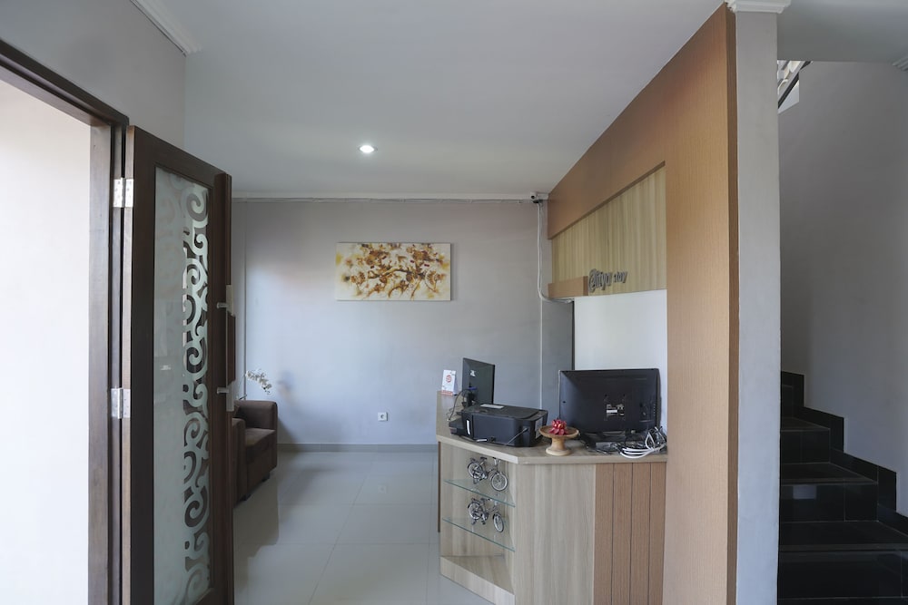 Lobby at Super Capital O 2166 Elitya Stay, BALI