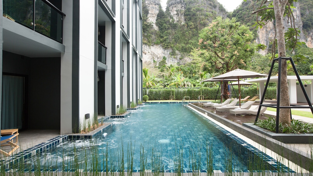 B2 Krabi Premier Hotel 35/36