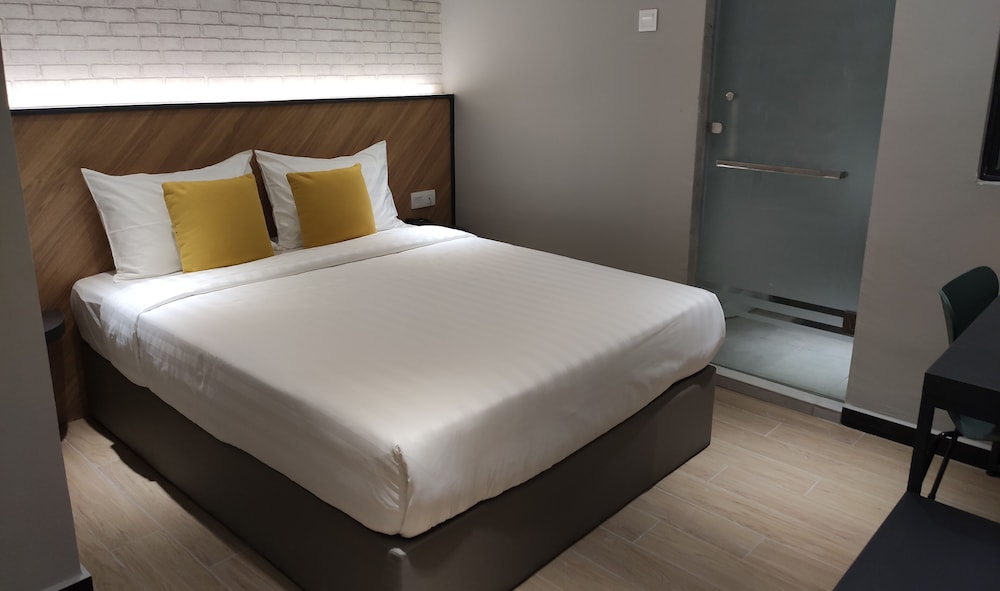 Hotel 99 Seri Kembangan Serdang 12/41