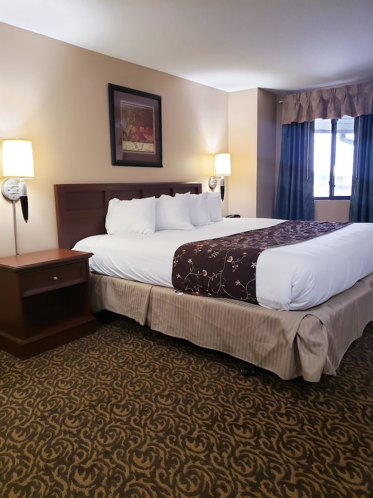 Quality Inn & Suites Black River Falls I-94 14/52
