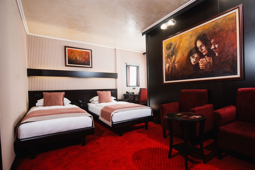Prezident Hotel 24/75