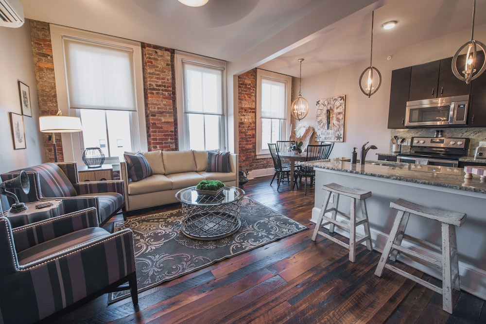 The Windsor Boutique Hotel 36/49