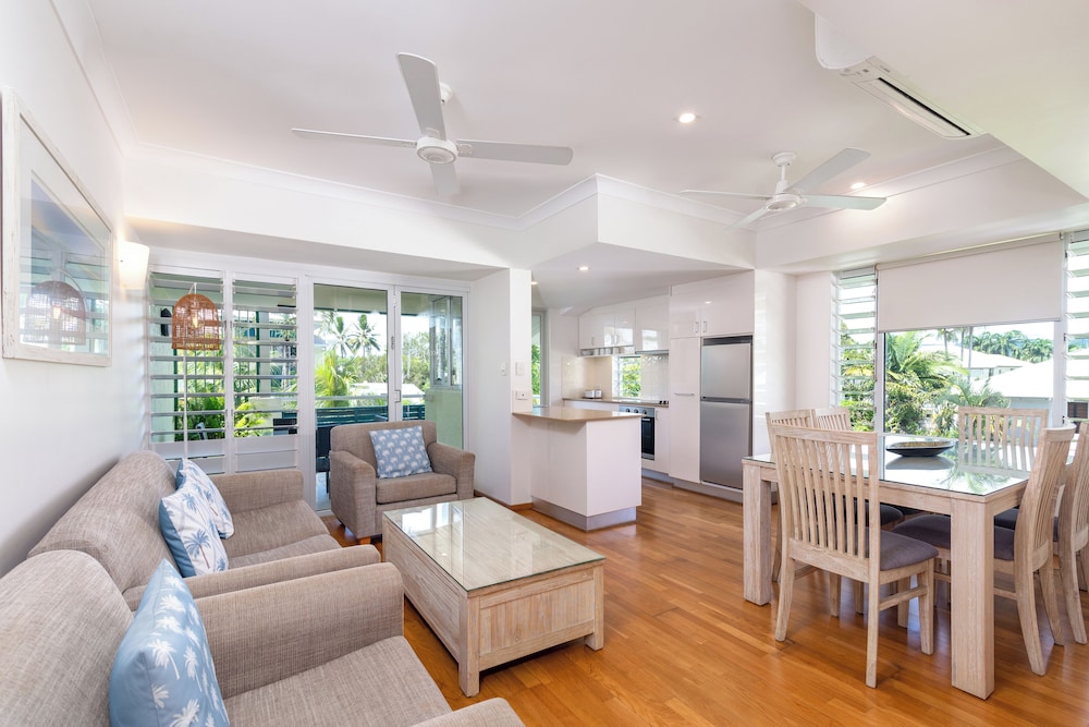Verandahs Port Douglas 31/56