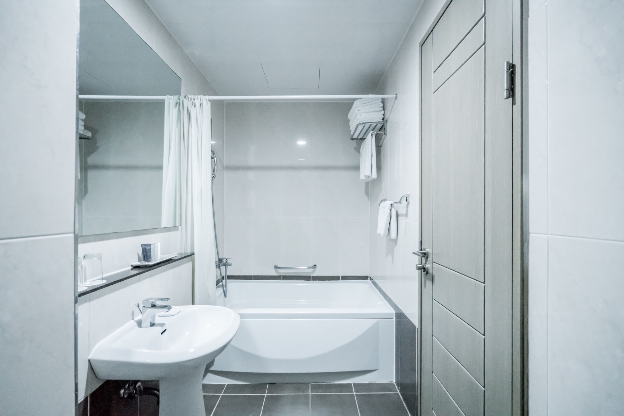 Deluxe, 2 King Beds, King and Twin Beds, Hotel Atrium Jongno 8/10