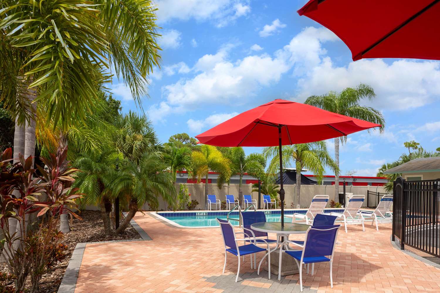 Super 8 By Wyndham Bradenton Sarasota Area 5/11