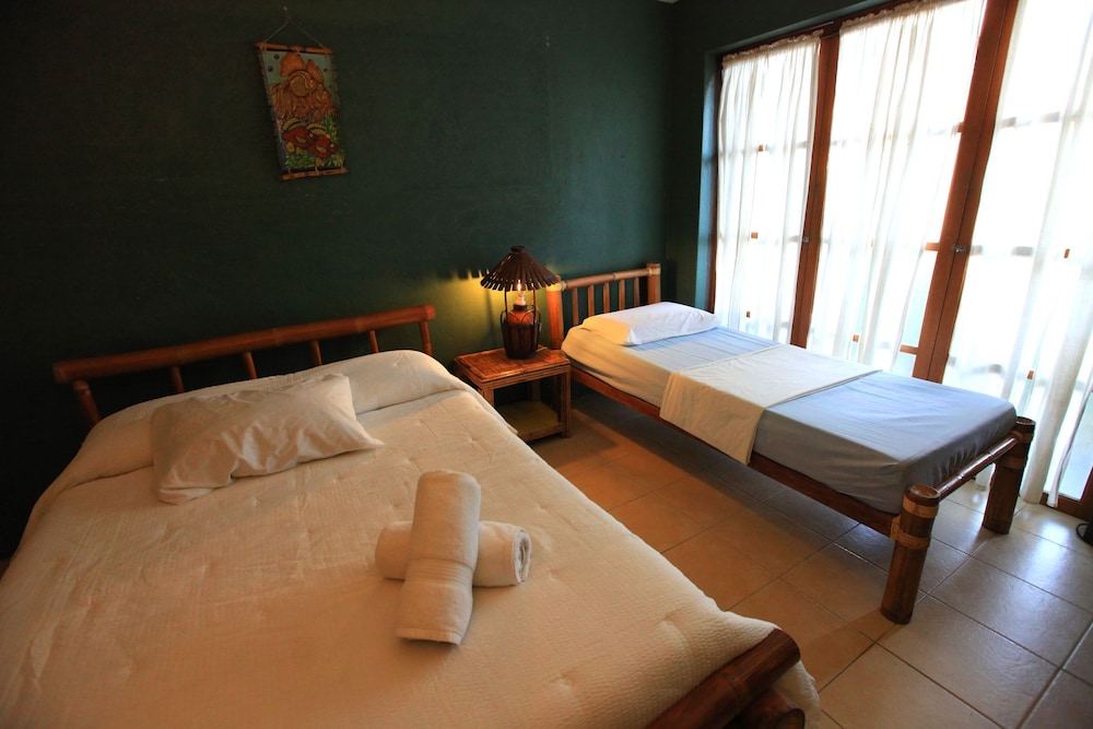 Hannah Hotel 23/54