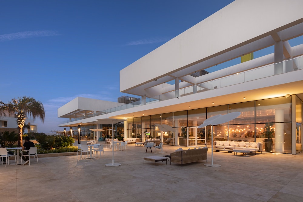 The G Hotel 3/50