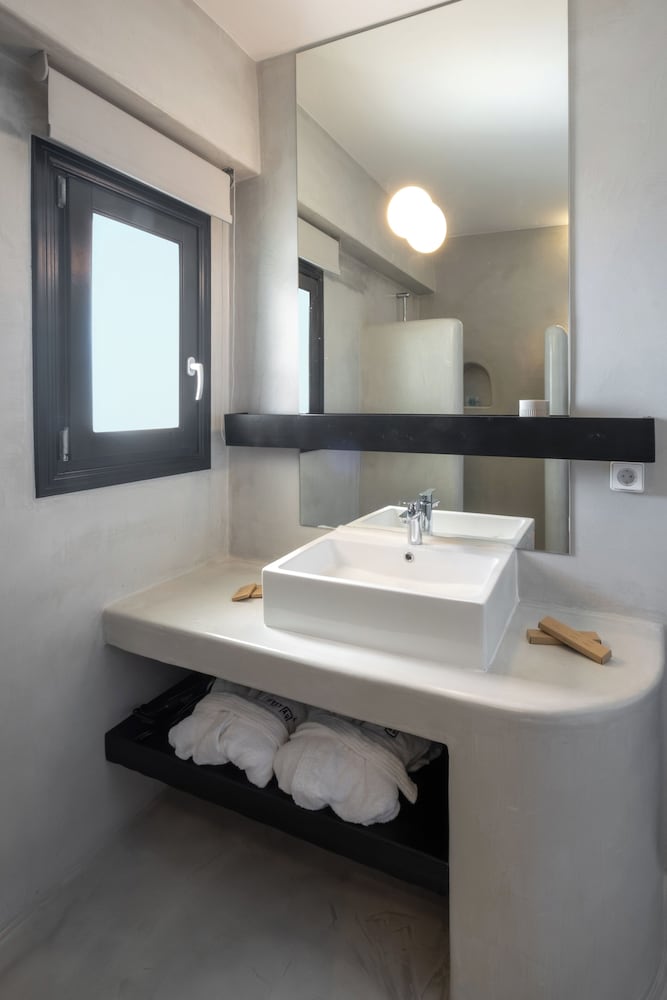Horizon, Superior, Suite, Double Bed, Sofa، Ifestau.4 9/10