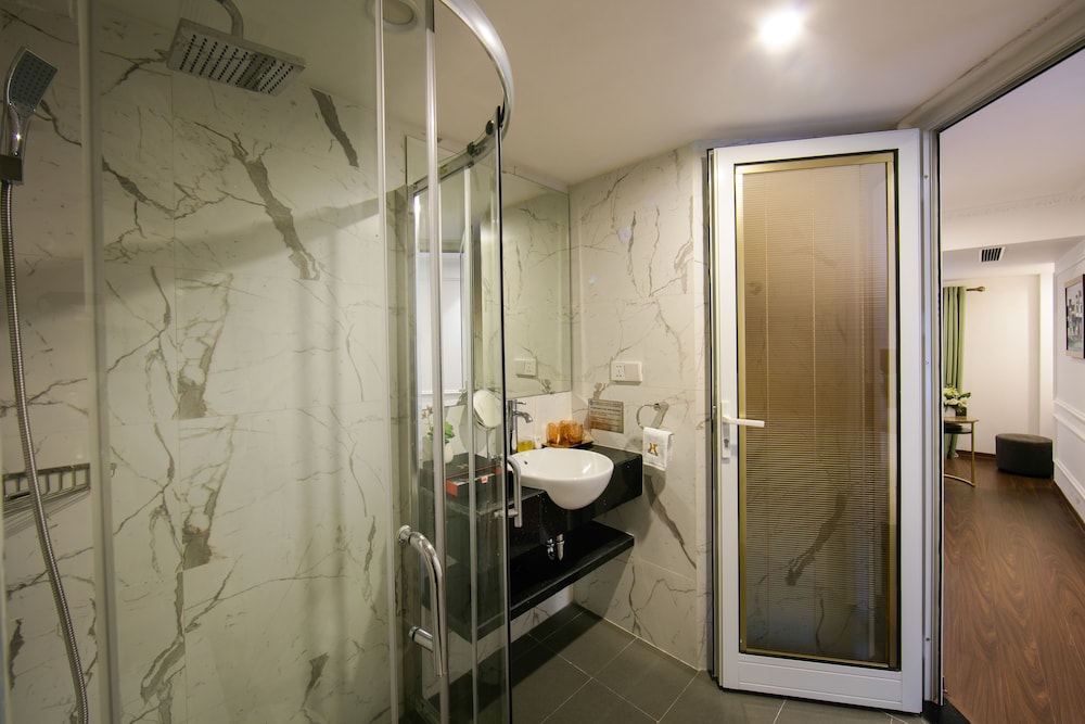 Hanoi Allure Hotel 7/60
