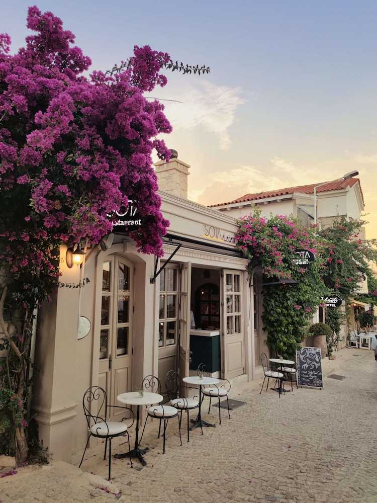 Viento Alacati Hotel 43/46
