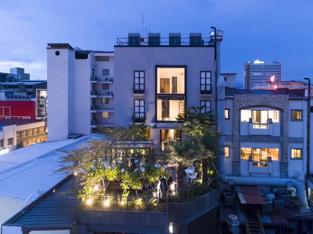 Hotel Presidente 4/72