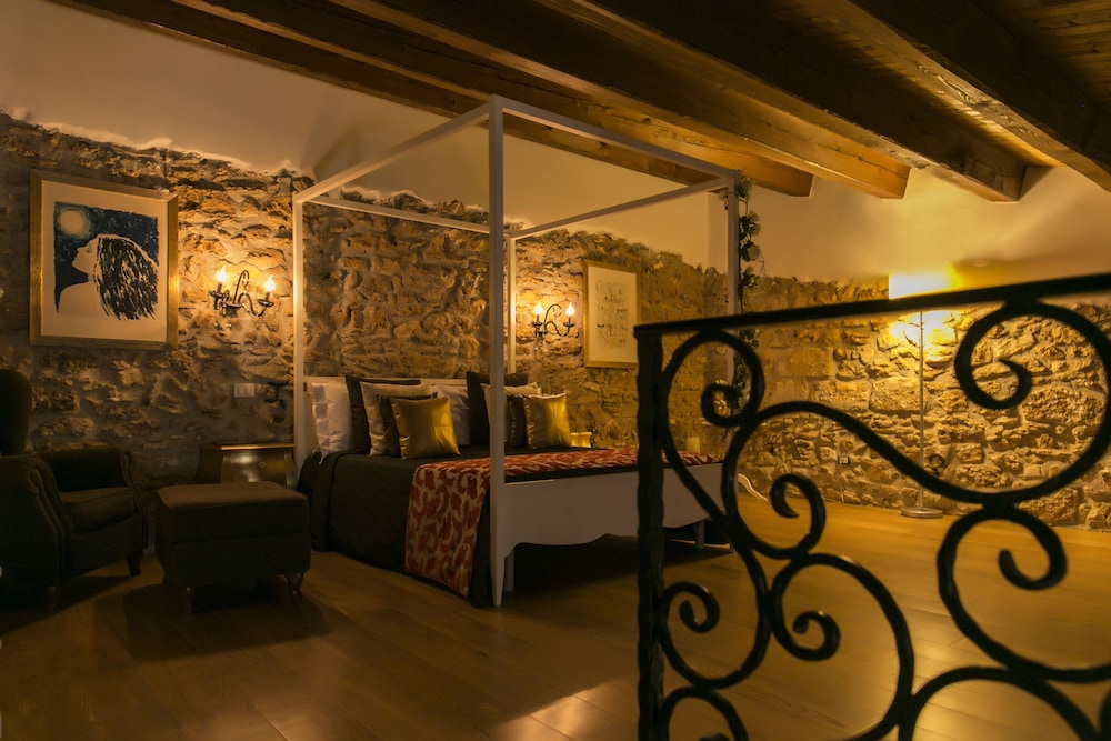 Borgo Degli Angeli 30/50