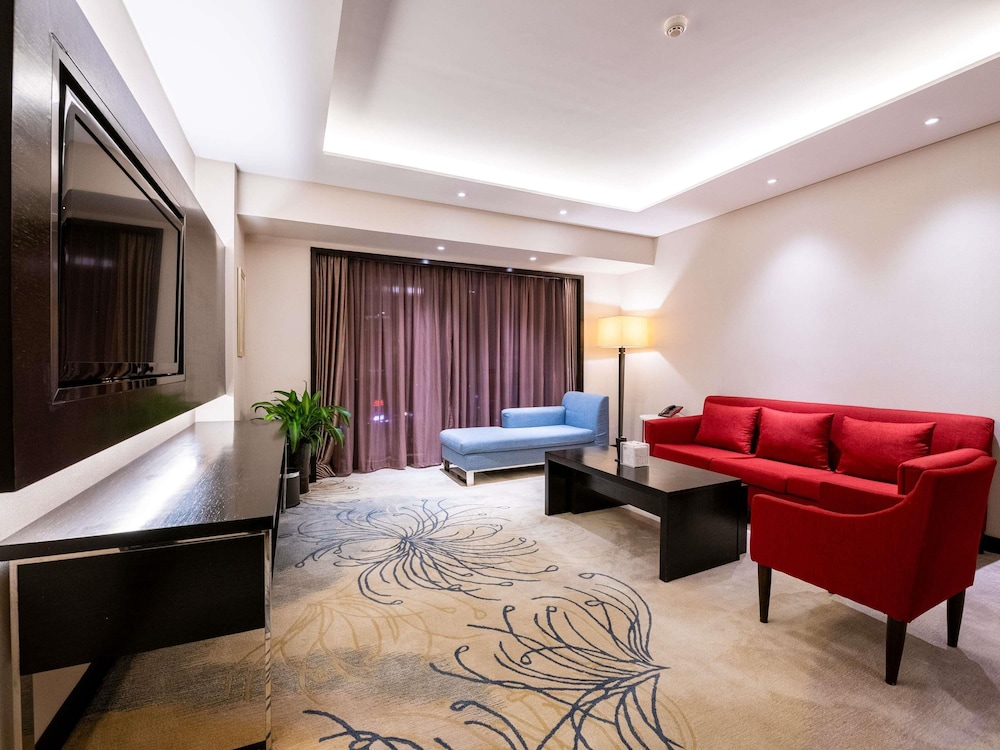 PULLMAN GUIYANG 56/74