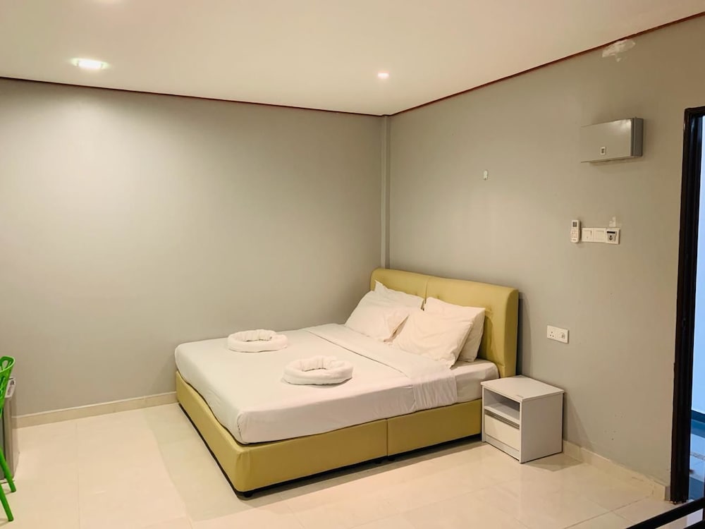 Dlima Beach Inn 35/66