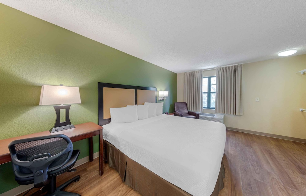 Extended Stay America Suites Los Angeles Arcadia 25/51