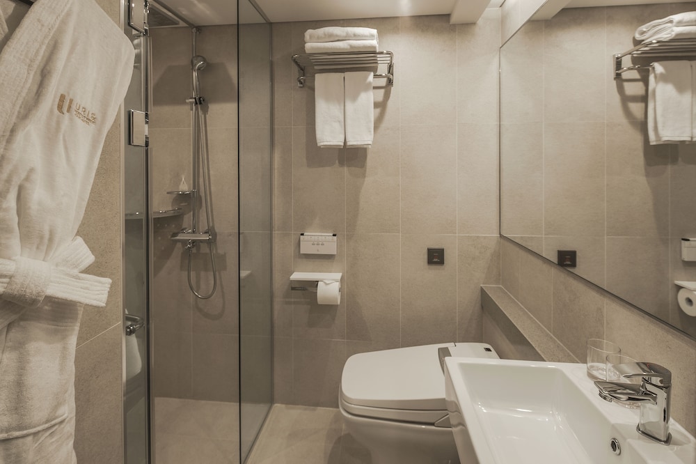 HOTEL URI& 60/60