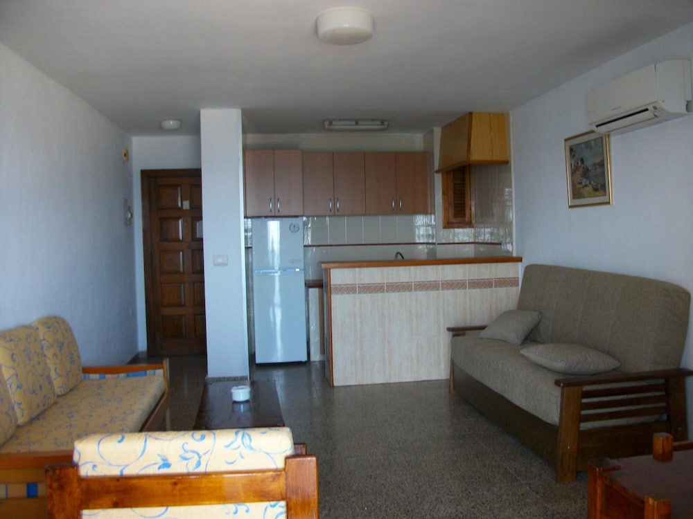 Llevant Apartments 14/30