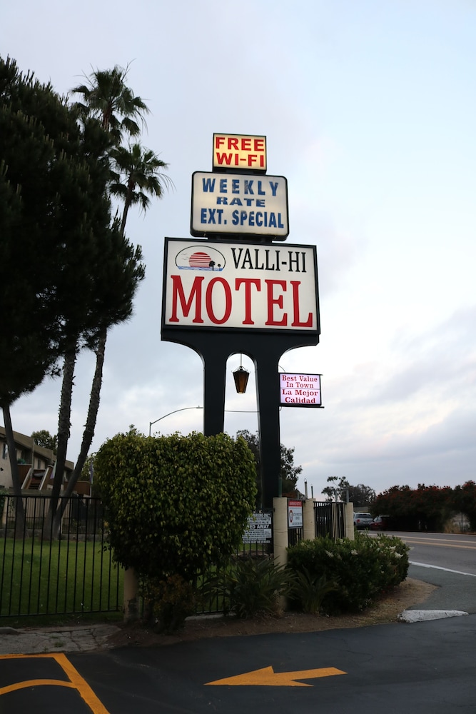 Valli Hi Motel 7/44