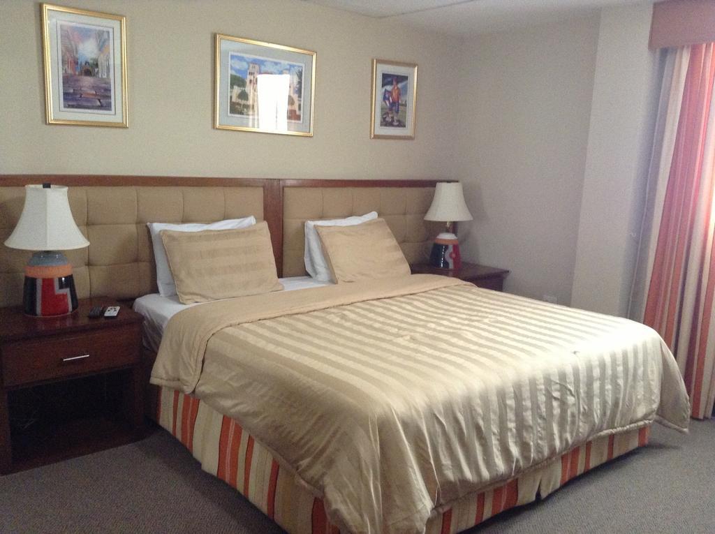 S.J. Suites Hotel 4/39