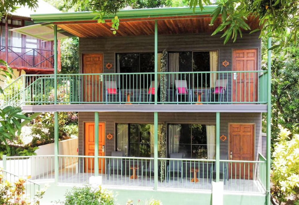 Tabulia Tree Hotel and Villas 2/77