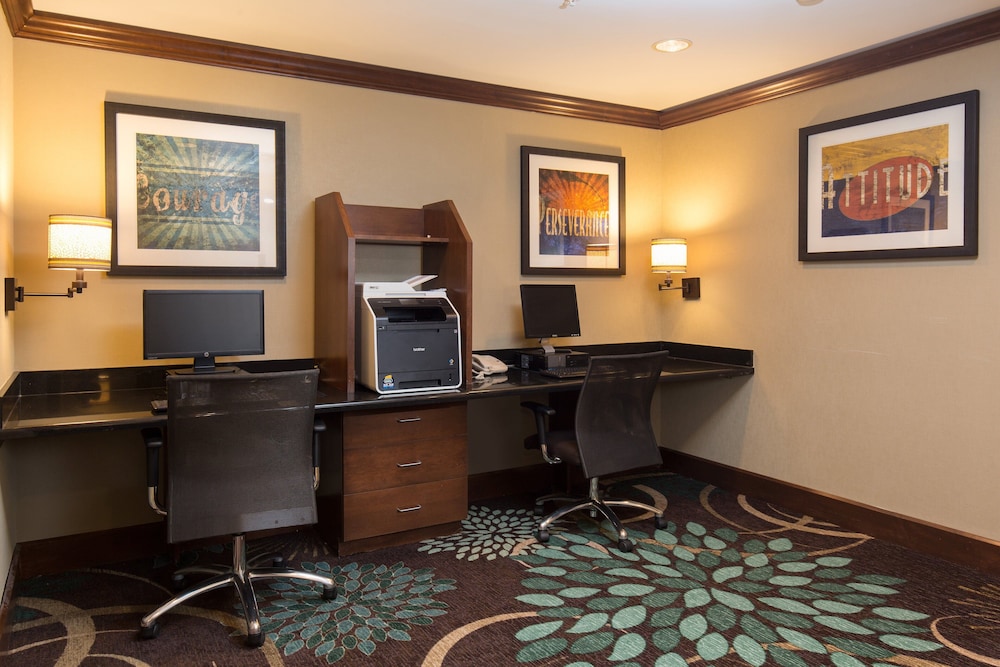 Staybridge Suites Toledo - Maumee 66/72